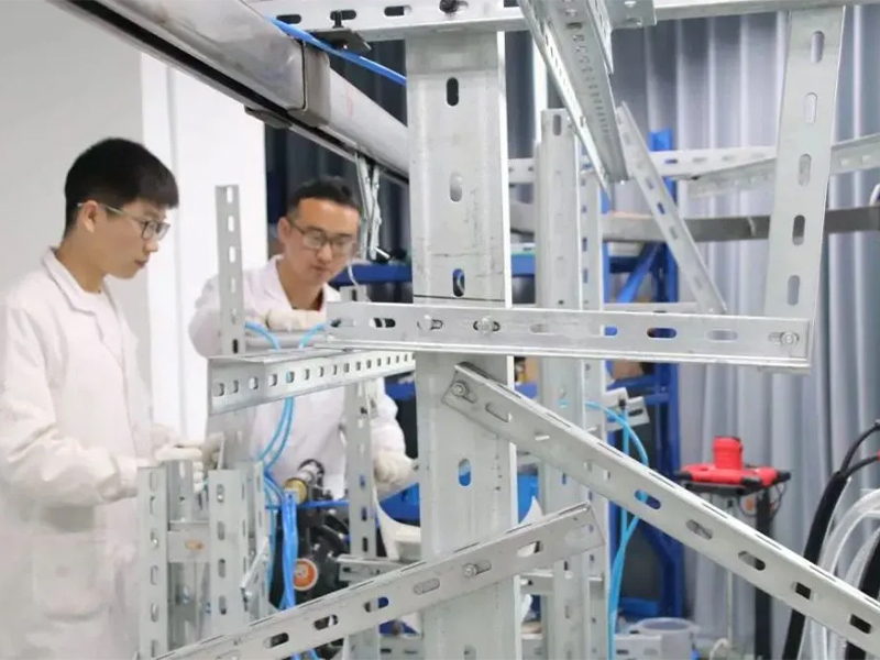 中機智能裝備創新研究院與精品麻豆免费看合作達成戰略夥伴